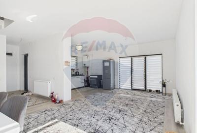 Casă cu 4 camere cu Teren 262 Mp în Est - 8