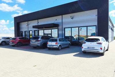 Spațiu comercial, de 585 mp, în Central - 1