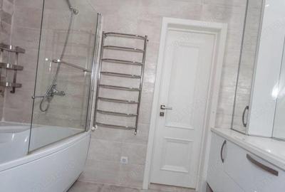 Apartament cu 3 camere în Tineretului - 2
