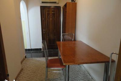 Garsonieră decomandată în Confecții - 11