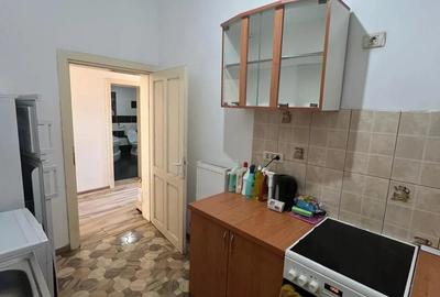 Apartament 3 camere - zona Maria - 1