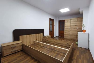 De inchiriat Apartament 3 camere, zona Ciocarlia - 1