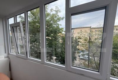 Apartament cu 2 camere semidecomandat, mobilat în Micro 11
