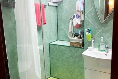 Apartament 3 camere, etaj 1, cu boxa in proprietate, zona Scoala nr.2 - 12