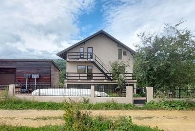 Pensiune / Casa de Vacanta in Sat Pestera | Ideal pentru Investitie - 1