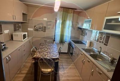 Apartament cu 4 camere decomandat, mobilat în Republicii - 1