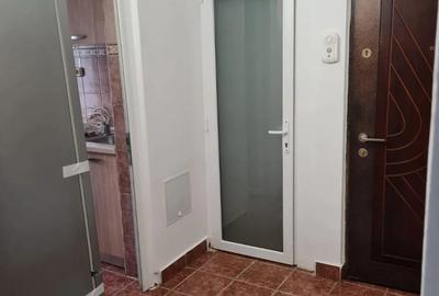 Vanzare apartamnet 2 camere - 2