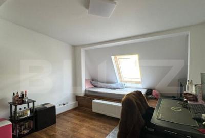 Casa spatioasa cu 4 camere, 103 mp, curte 70 mp, zona 13 Sep - 11