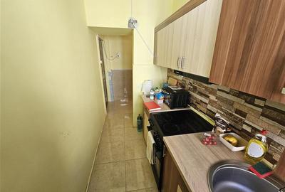 Apartament cu 2 camere nedecomandat, mobilat în Micro III - 18