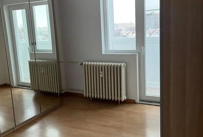 Apartament cu 3 camere decomandat în Central - 3