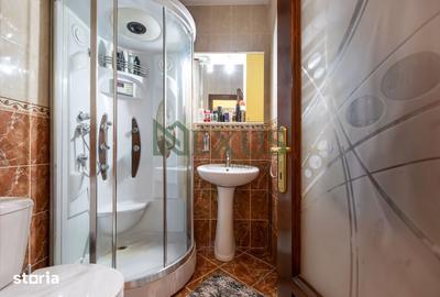 Apartament cu 4 camere decomandat în Mioriței - 12