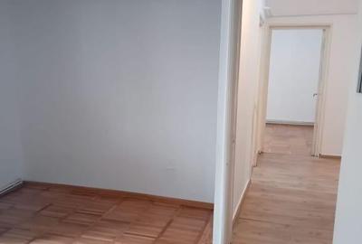 Apartament cu 2 camere decomandat în Port - 2