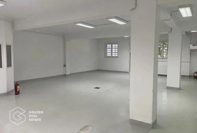 Spațiu comercial, de 215 mp, în Freidorf
