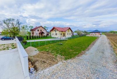 Casă cu 4 camere cu Teren 2900 Mp în Colțirea - 36