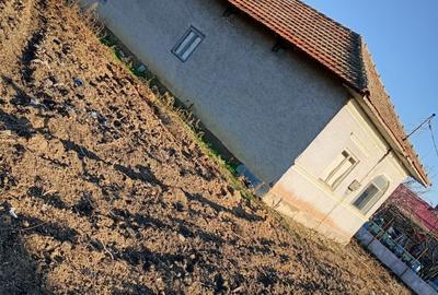 Casă cu 4 camere în Valea Popii - 1