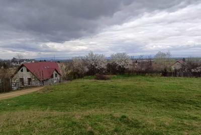 Teren in zona pitoreasca , usor accesibila , cu utilitati si panorama deosebita - 2