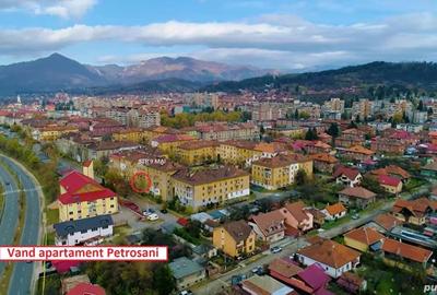 Apartament cu 2 camere decomandat în Petros - 2