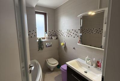 Apartament cu 3 camere decomandat în Mocira - 4