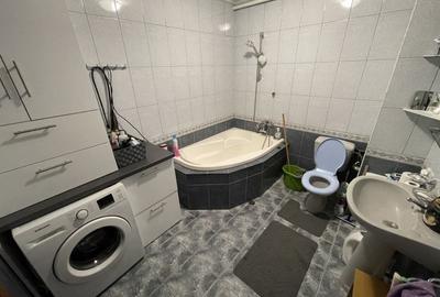 Casa S+P+E+M | 605 mp utili | 10 camere | 3 bucatarii | 4 bai | 3 terase | Garaj - 33