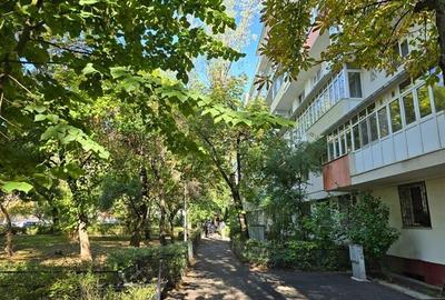 AP.2 CAM RENOVAT TOTAL ET.1/7 SECT.1 CAL.GRIVITEI LAINICI METROU 1 MAI AP.2 CAM RENOVAT TOTAL ET.1/7 SECT.1 CAL.GRIVITEI LAINICI METROU 1 MAI - 22