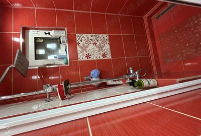 Apartament cu 2 camere nedecomandat în Micro 6