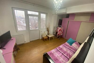 Apartament cu 2 camere decomandat în Giurgiului