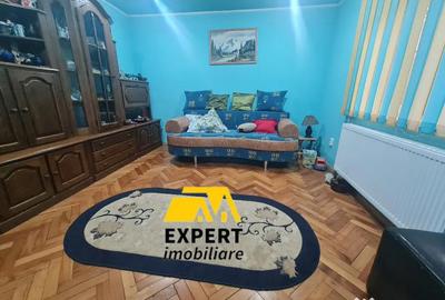 Casă cu 5 camere cu Teren 577 Mp în Brăilița - 1