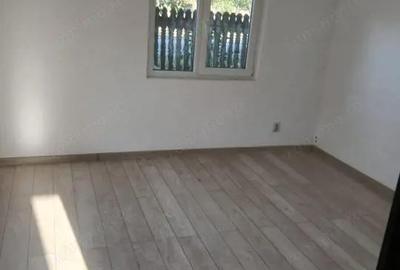 Casă cu Teren 2023 Mp în Central - 2