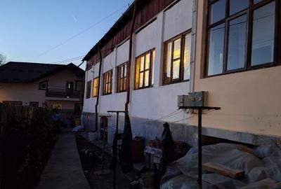 Casă cu 2 camere în Central