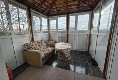 Casa cu teren generos ?i balta de pescuit Gae?ti - 12