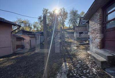 Casa de vanzare, 61 mp,Aninoasa - 2