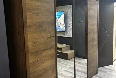 Apartament cu 2 camere decomandat în Tractorul - 2