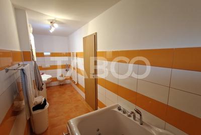 Casa cu 4 camere - 3 locuri de parcare - curte - filigorie - pivnita - 9