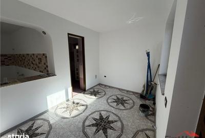 Casă cu 3 camere cu Teren 300 Mp în Central - 11