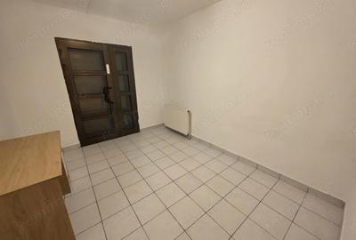 Apartament cu 4 camere decomandat în Soarelui - 2