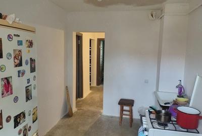 Apartament cu 3 camere decomandat în Central - 1