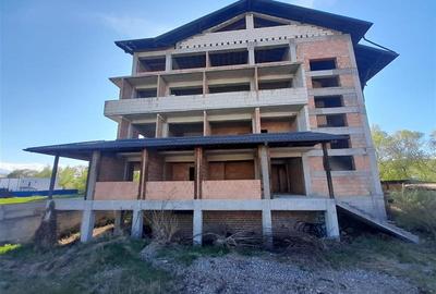 Bloc apartamente / Hotel / Pensiune, la 5 minute de Aeroport Ghimbav, 2676mp con - 1