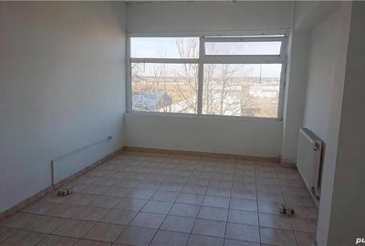 Spațiu comercial, de 1,794 mp, în Central - 14