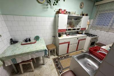 FILM 3D! Refugiu urban,decomandat, farmec autentic,balcon spatios,Dambu Petros,T - 3