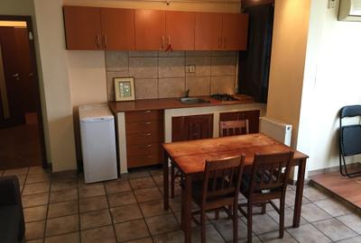 1 camera decomandat Gh lazar - 3