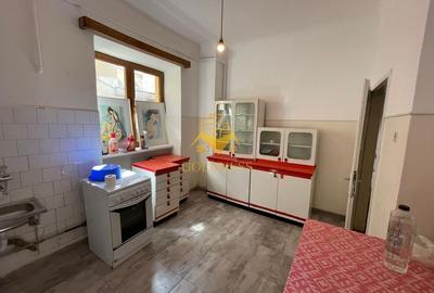 Casă 3 camere, Mihail  Kogalniceanu, Zona Ultracentrală, Curte 240 mp - 4