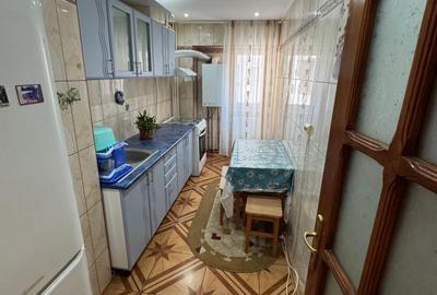 400 Euro/luna, Inchiriere apartament cu 3 camere, Micro20 - 7