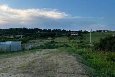 Teren de 2700 mp, în Cristian - 2