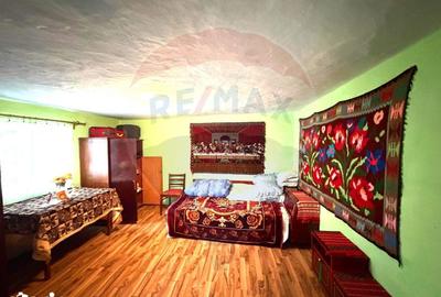 Casă cu 3 camere cu Teren 913 Mp în Gârleni - 4