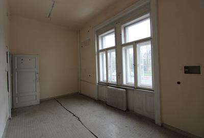 Birou, de 1,350 mp, în Ultracentral - 15