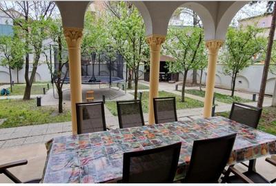 Casă cu 7 camere cu Canalizare în Aviatorilor - 1