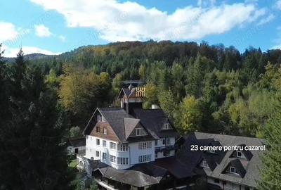 Spațiu comercial, de 2,000 mp, în Central - 14