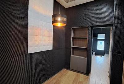 Spațiu comercial, de 30 mp, în Ultracentral - 4