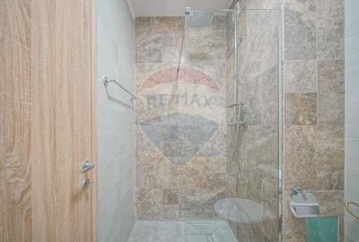 Apartament cu 3 camere decomandat în Tractorul - 25