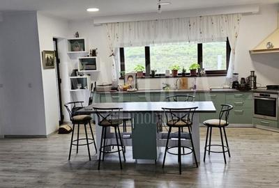 Casă individuală cu 5 camere cu Canalizare în Spitalul Județean - 2